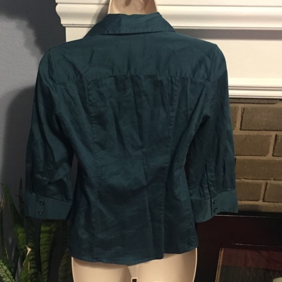 ❤️SOLD Banana Republic button down casual shirt - Picture 4 of 6